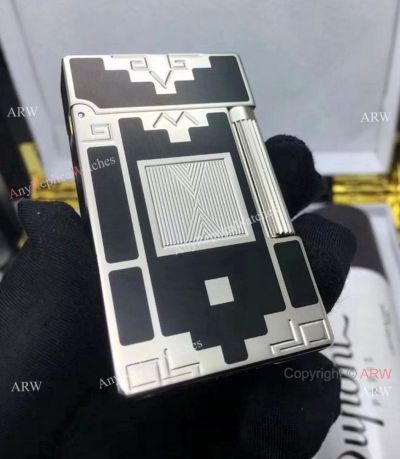 Wholesale S.T.Dupont Lighter Silver & Black Mens Lighter
